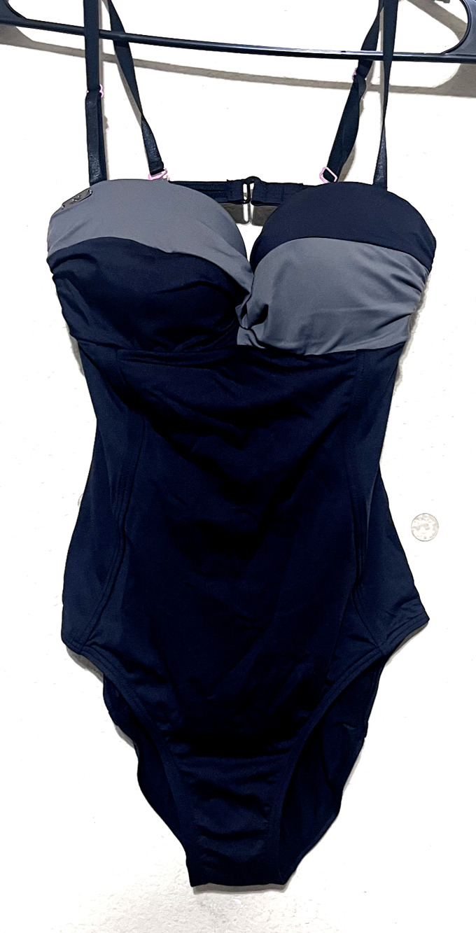 LOLE One Piece Bathing Suit Swimsuit black grey womens sz S built in bra